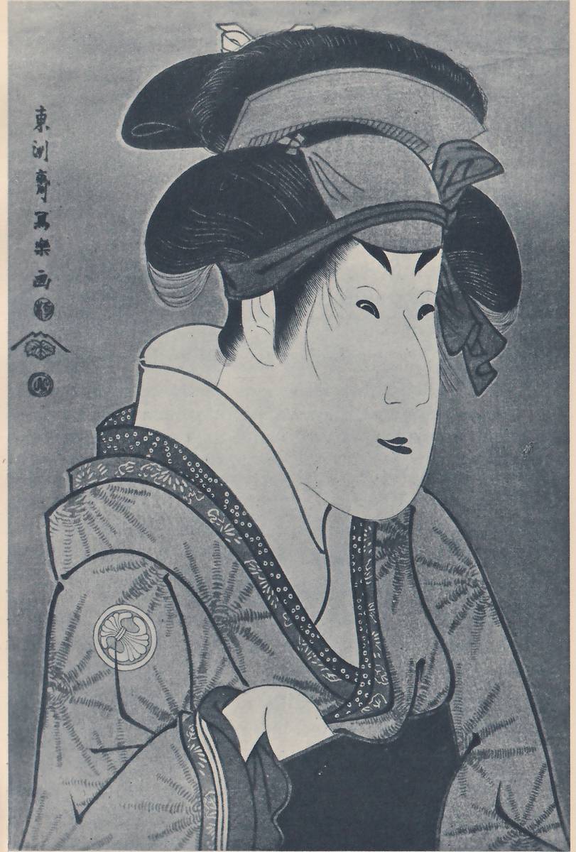 Tall print in gray tones of a half-length figure turned toward the viewer's right, the face pale with narrow eyes, thin brows and a small mouth. The dark hair is swept up into large wings and topped with a flat pale band, with a band tied round the head and bows at the sides. The robe has a wide white collar, a dotted edging, a pattern of radiating lines and a round crest on the sleeve, and one hand holds the front of the robe. The ground behind is plain gray. Writing is there: a column of characters with seals at the upper left.